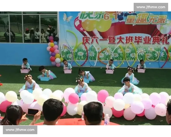 宝宝游泳比赛精彩上演萌趣争夺，欢乐氛围点燃成长梦想